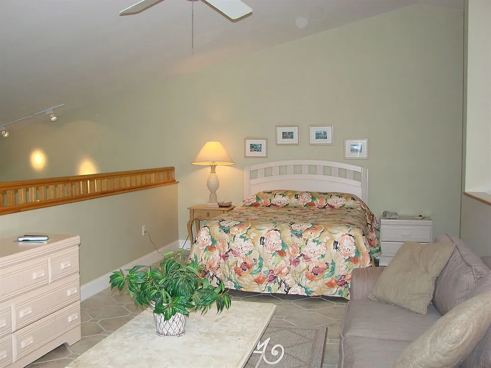 ホテル Britannia Villas Seven Mile Beach